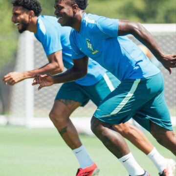 É hoje! Brasil enfrenta a Noruega por vaga nas quartas de final da Copa do Mundo