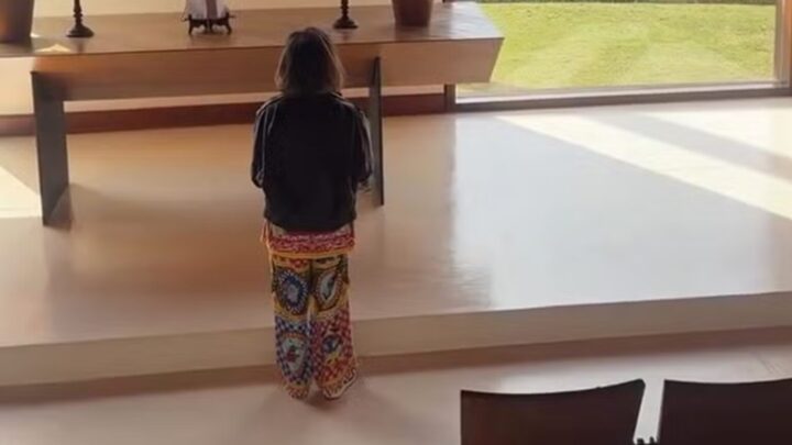 Aos 45 anos, Sabrina Sato constrói refúgio de fé em fazenda da família no interior de SP