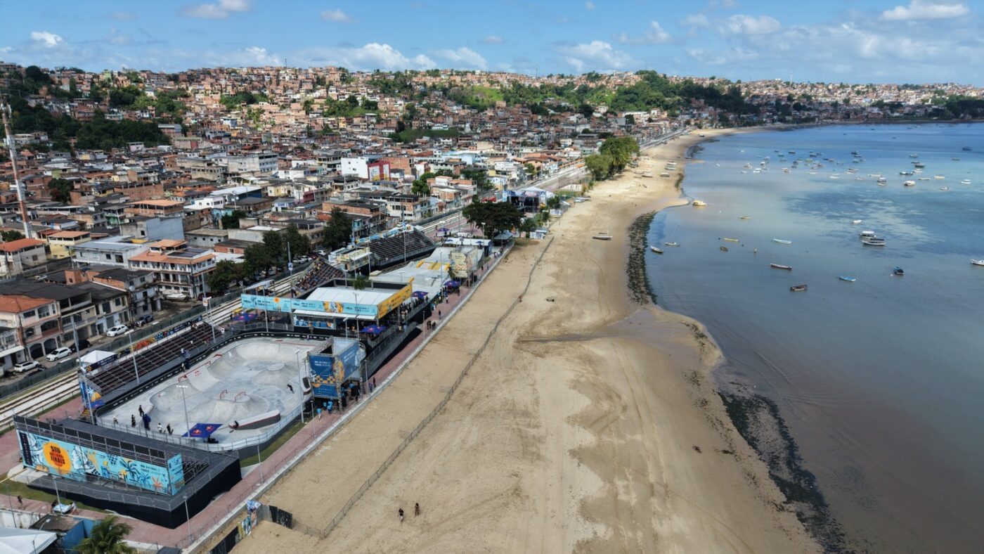 Subúrbio de Salvador ganha primeira pista de skate do Brasil certificada para competições internacionais