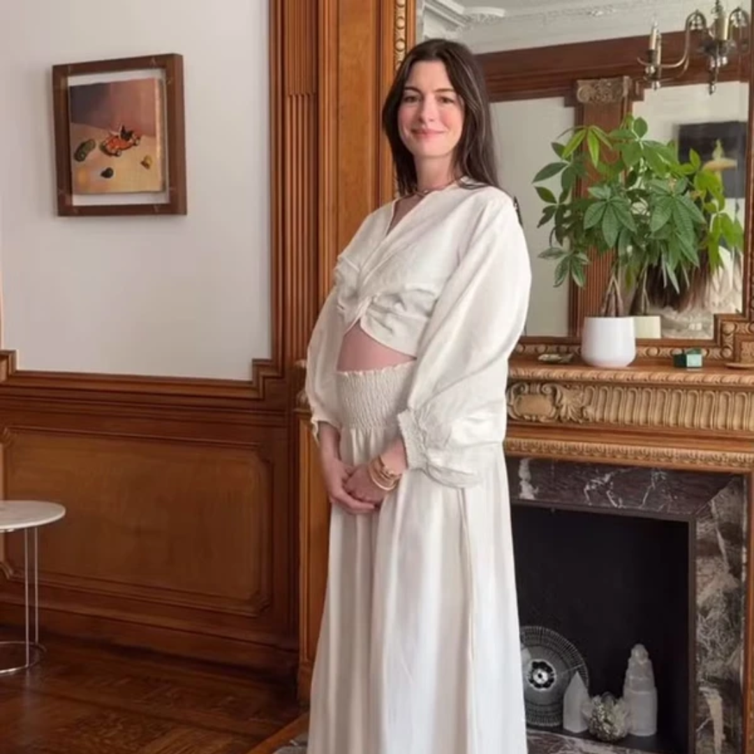 Grávida aos 43 anos, Anne Hathaway revela se terceira gestação foi planejada
