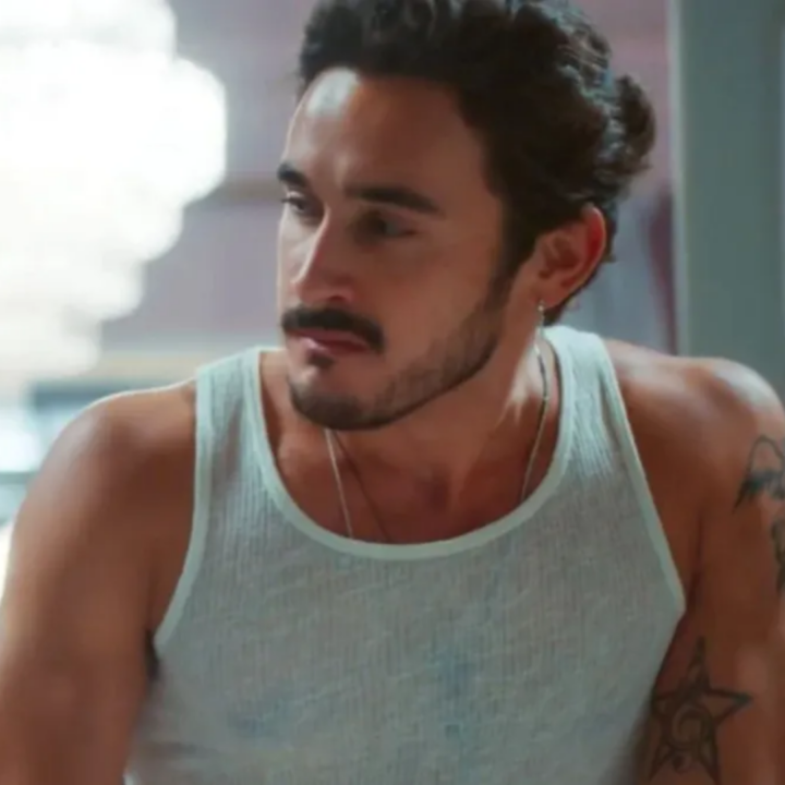 “Não me vejo como um galã”: protagonista de novela da Globo abre o jogo sobre fama, namoro e carreira
