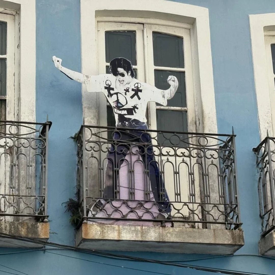 Justiça determina desocupação da Casa de Michael Jackson, no Pelourinho