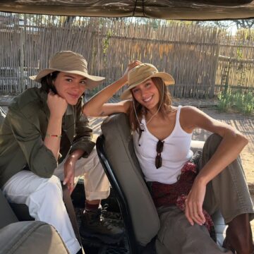 Sasha e Bruna Marquezine curtem safari de luxo na África ao lado de Shawn Mendes; veja fotos