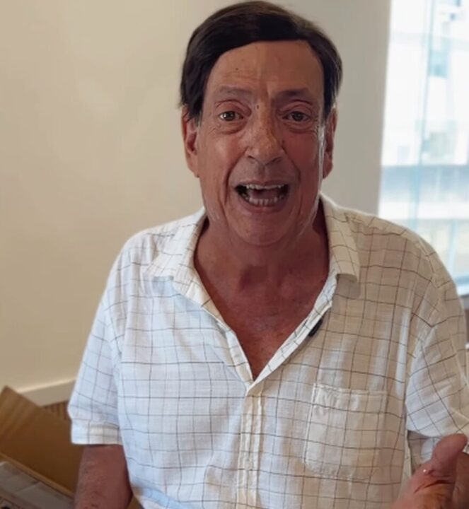Marcos Oliveira, o eterno Beiçola, volta a ser internado após complicação de saúde e pode passar por nova cirurgia