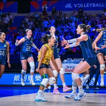 Brasil bate favorita Itália e enfrentará Turquia na final da Liga das Nações