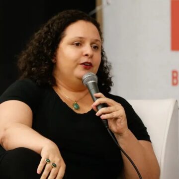 Autora nordestina é a mais vendida na Flip, principal festival literário do país, pela segunda vez