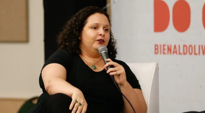 Autora nordestina é a mais vendida na Flip, principal festival literário do país, pela segunda vez