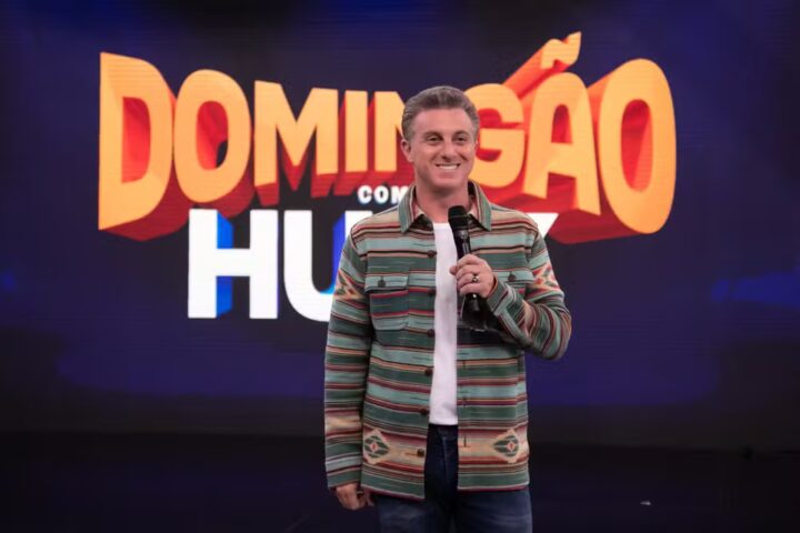 ‘Esperei tanto por esse momento’: projeto de Feira de Santana emociona Luciano Huck e ganha 600 chuteiras