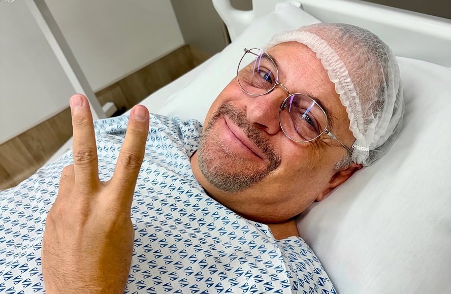 Com 40 anos de carreira, ator passa pela décima cirurgia após grave acidente de moto