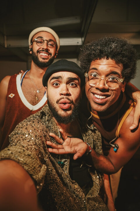 Gilsons embarcam para maratona de shows na Itália, Espanha, França e mais; confira