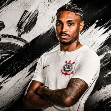 Em treino, Vitinho sofre nova lesão no joelho no Corinthians e passará por cirurgia