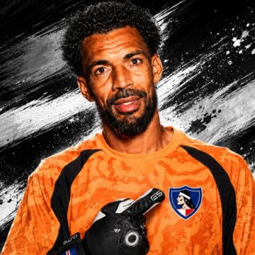 Sensação da Copa, Vozinha é anunciado pelo Colo-Colo aos 40 anos