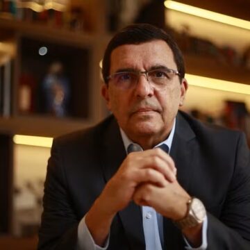 Ex-comandante da Aeronáutica diz que Forças Armadas “perderam confiabilidade” com Bolsonaro
