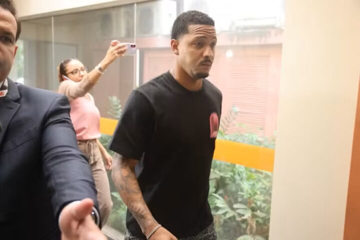 Empresário de David, do Vasco, nega envolvimento dele com crime: “Não tem nada”