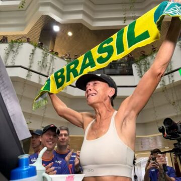 Aos 55 anos, brasileira corre mais de 866 km em uma semana e bate recorde mundial