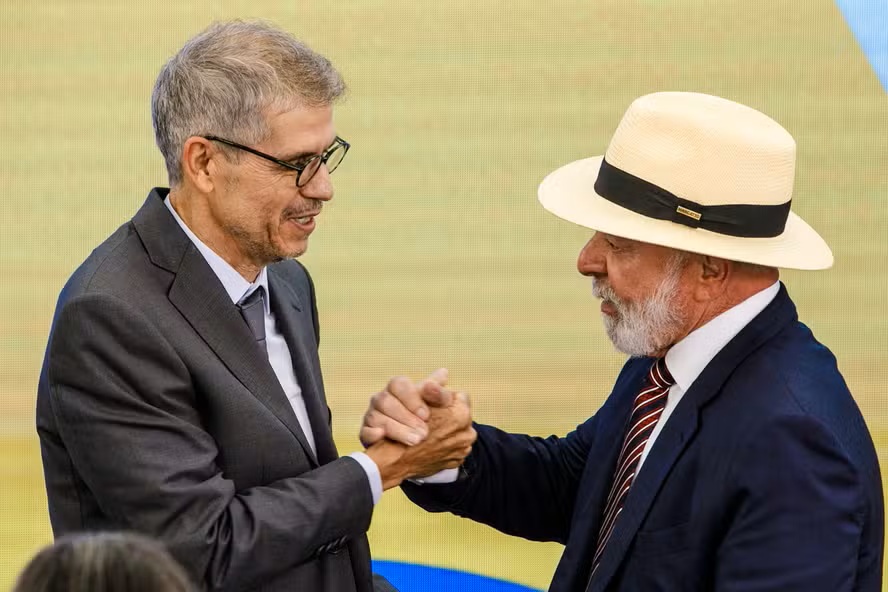 Baiano Sidônio Palmeira terá de decidir quais postagens do governo Lula sairão do ar após ordem do TSE