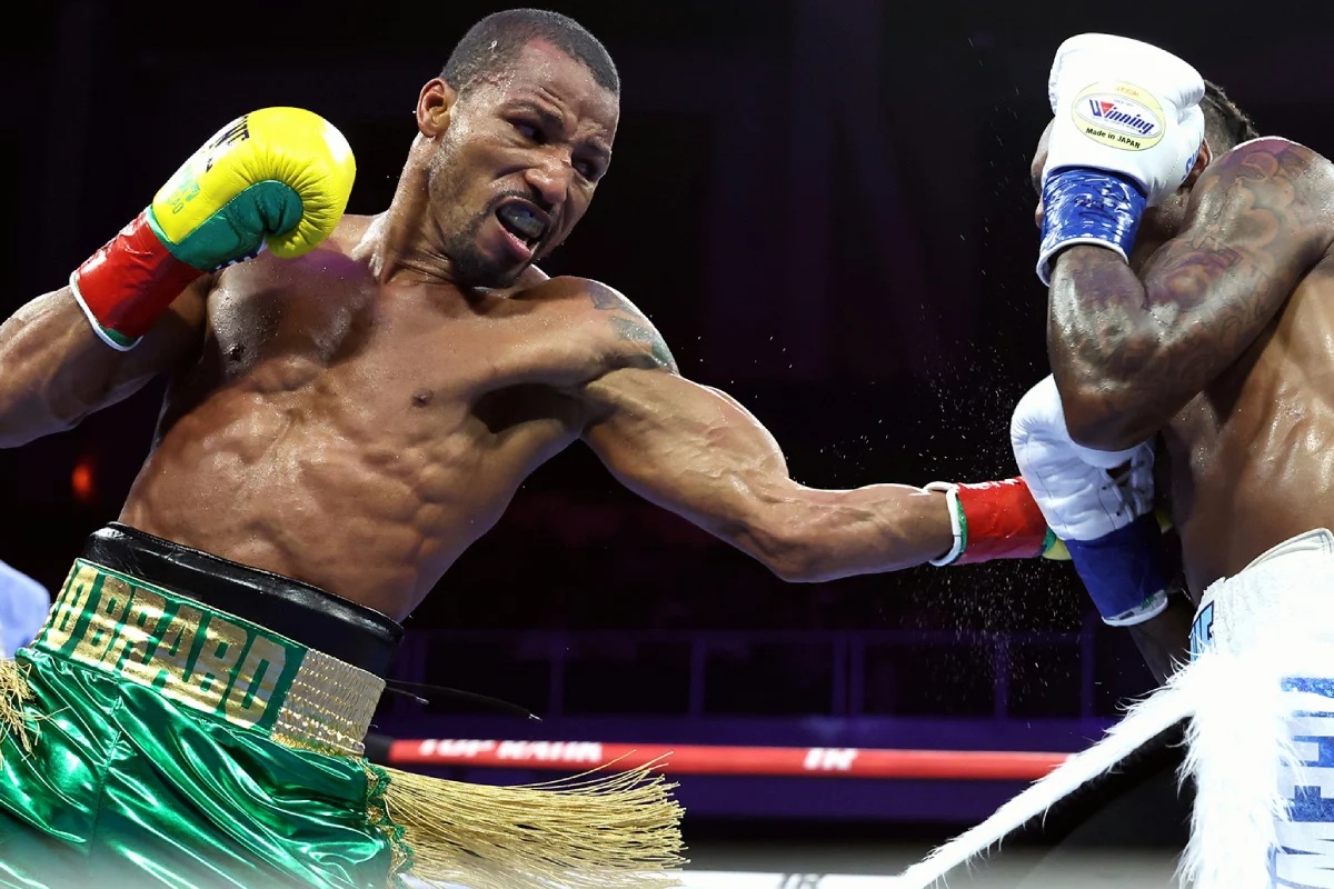 Baiano Robson Conceição luta hoje por feito histórico no boxe mundial; saiba onde assistir