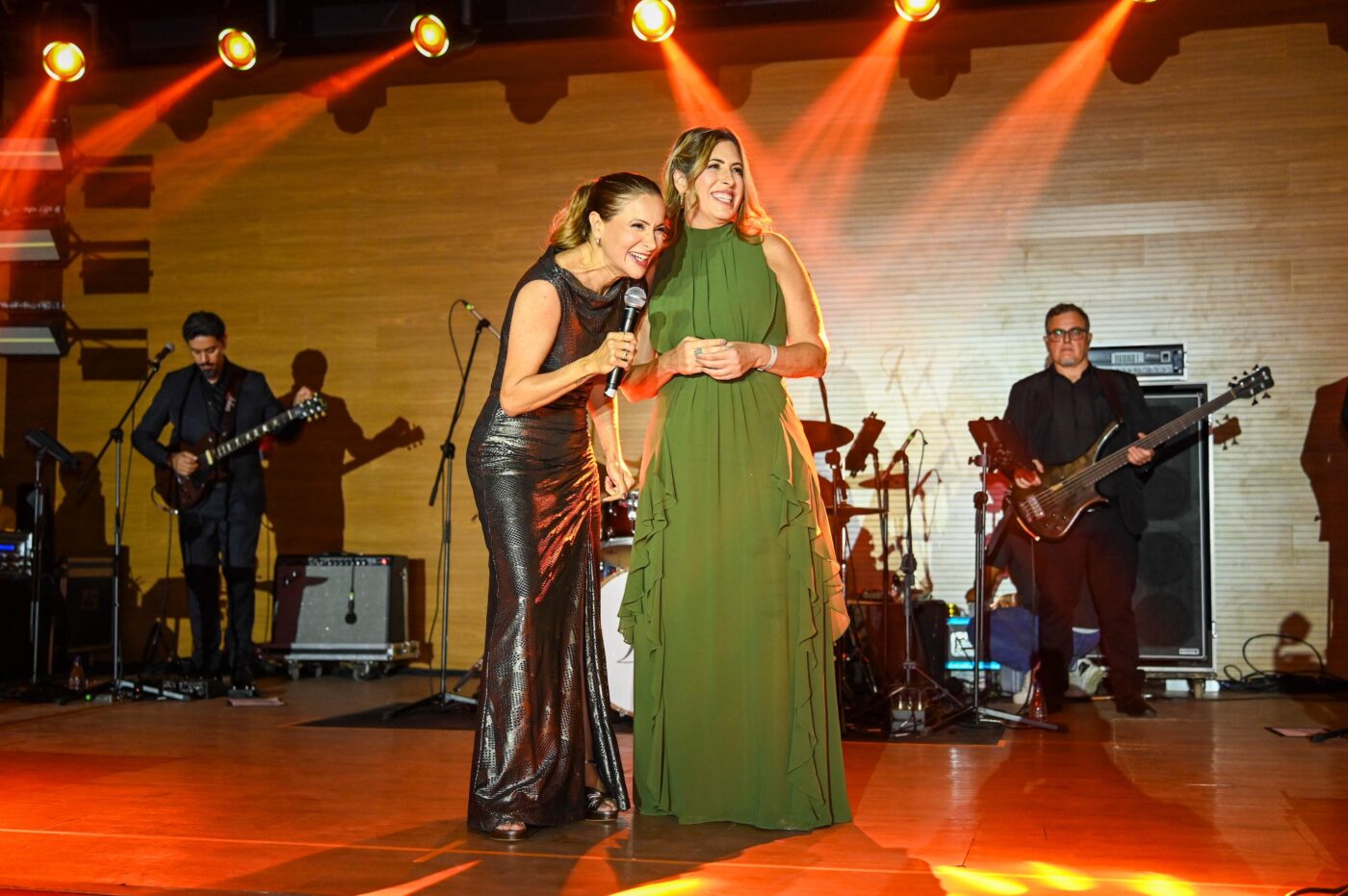 Paula Papaleo e Carla Greenhalgh 