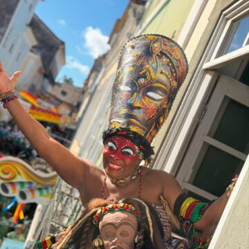 15ª Feijhoada da Negra Jhô reúne Olodum, Juliana Ribeiro e Aloísio Menezes no Pelourinho