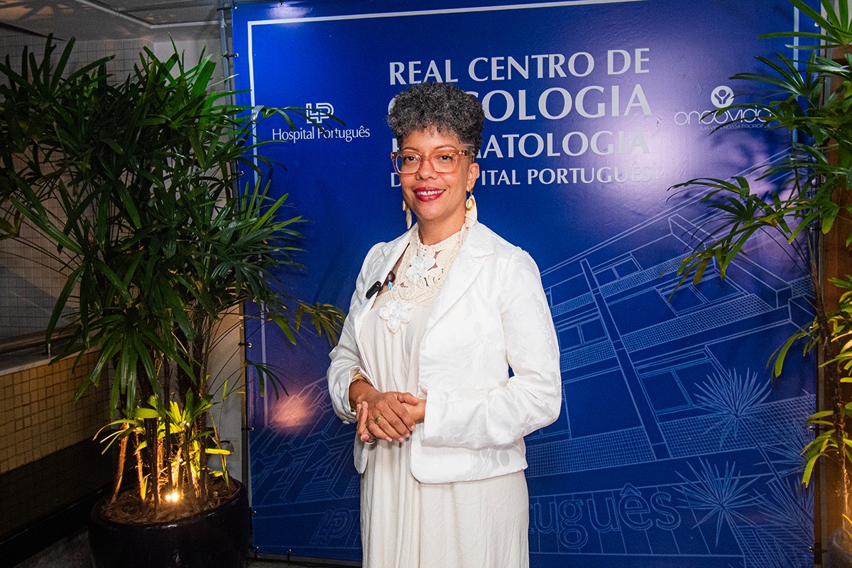 Angela Guimarães 