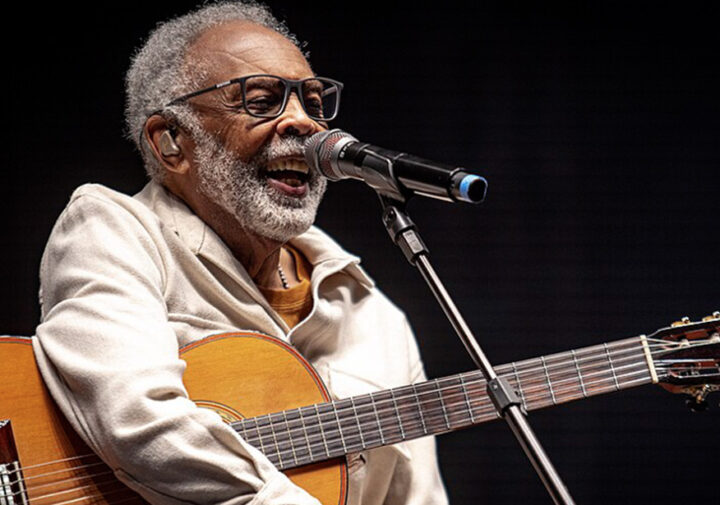 Gilberto Gil é apontado como um dos famosos brasileiros mais engajados politicamente