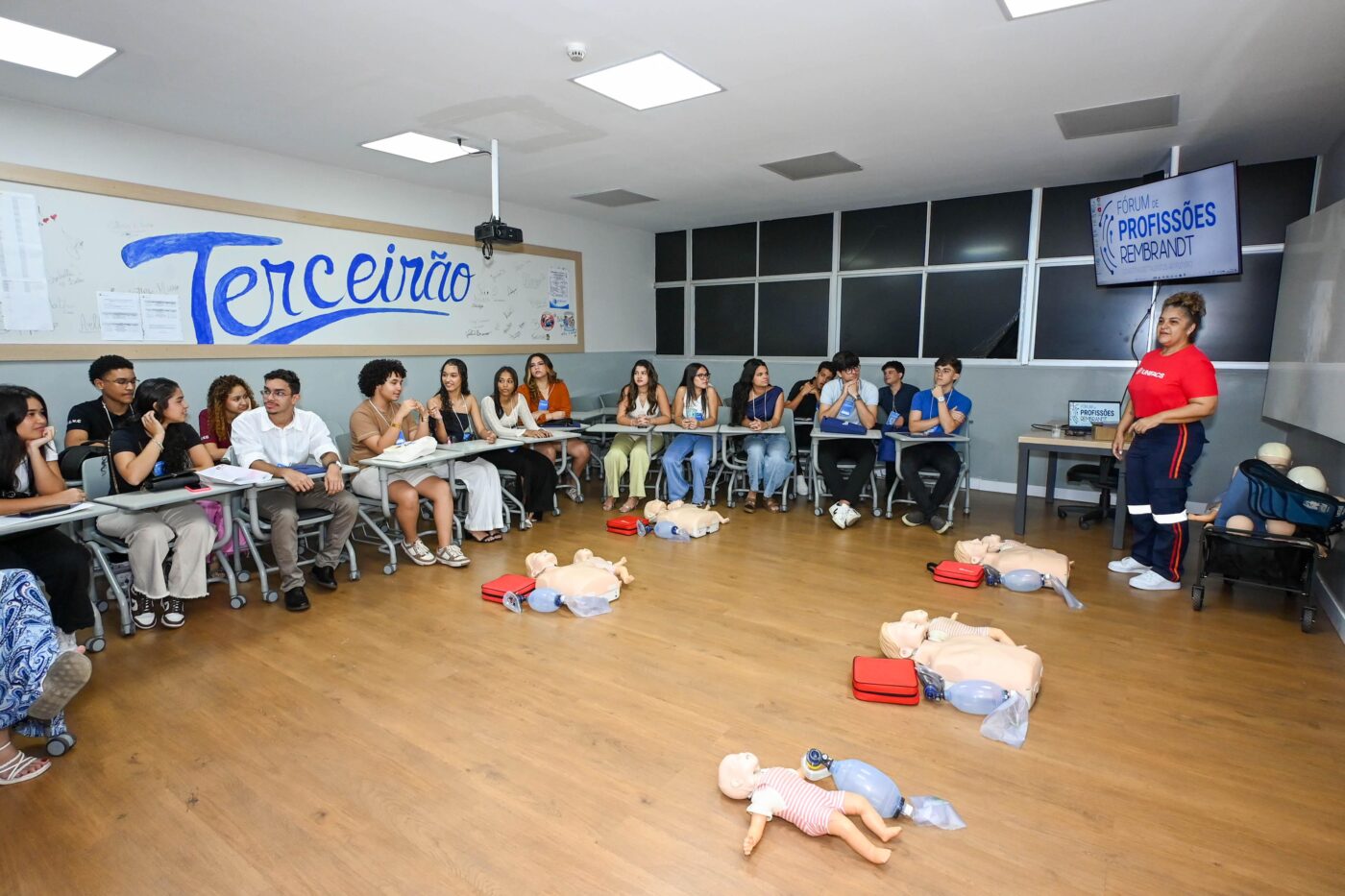 Escola Rembrandt - Fórum de Profissões