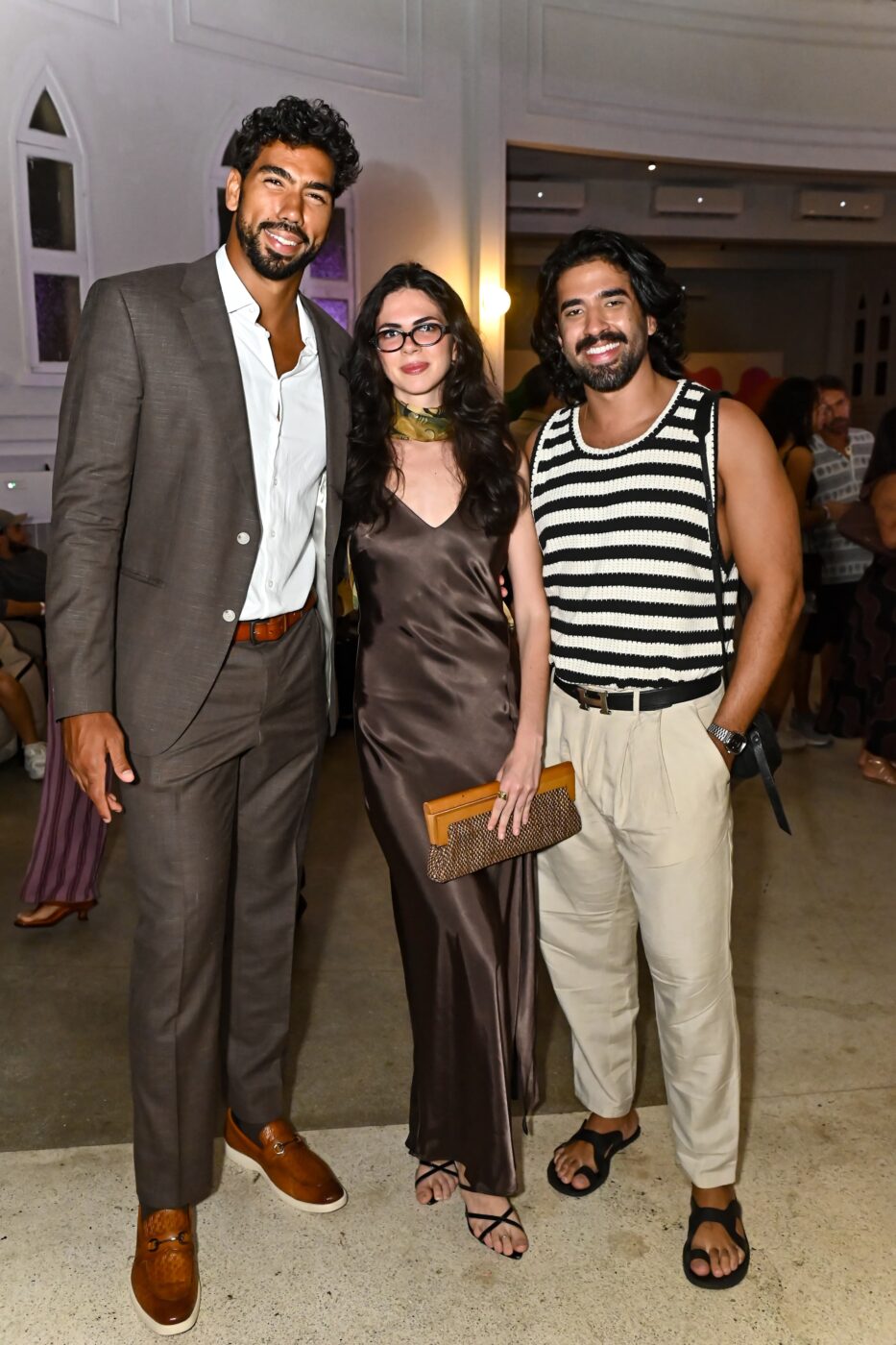 Felipe Queiros, Isabela Costa e Victor Sanches