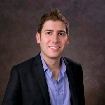 Quem é Eduardo Saverin, brasileiro mais rico do mundo que comprou participação no Liverpool