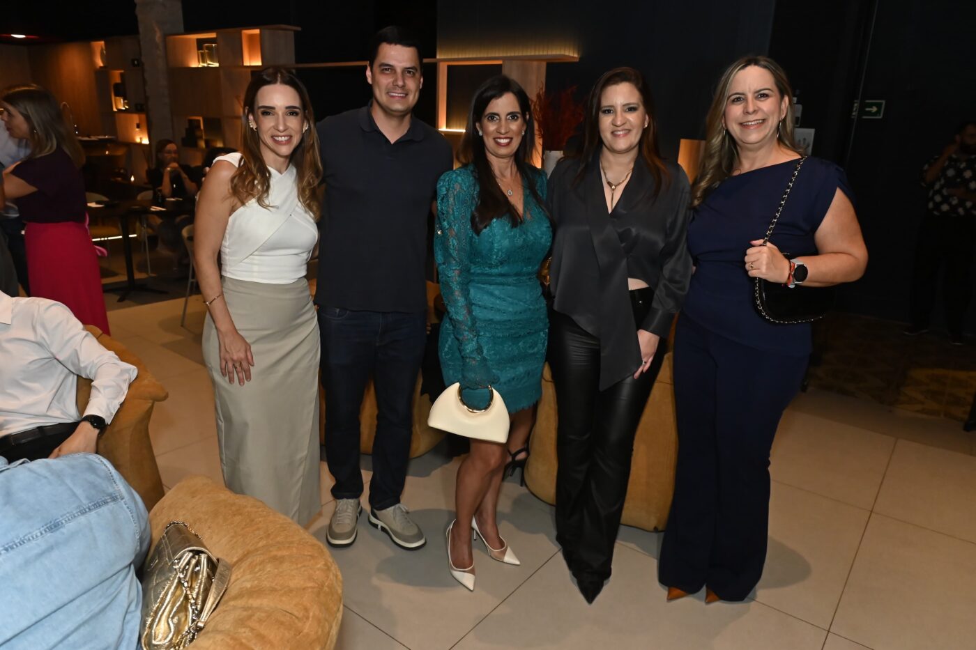 Paula Riserio, Vinícius Dias, Fernanda Bahia 
Mila Caramelo e Daniela Fernandes