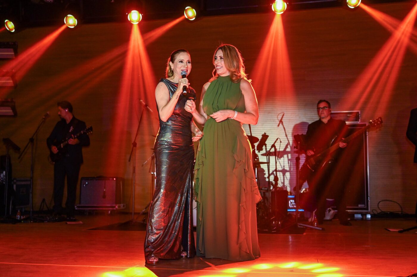 Paula Papaleo e Carla Greenhalgh 