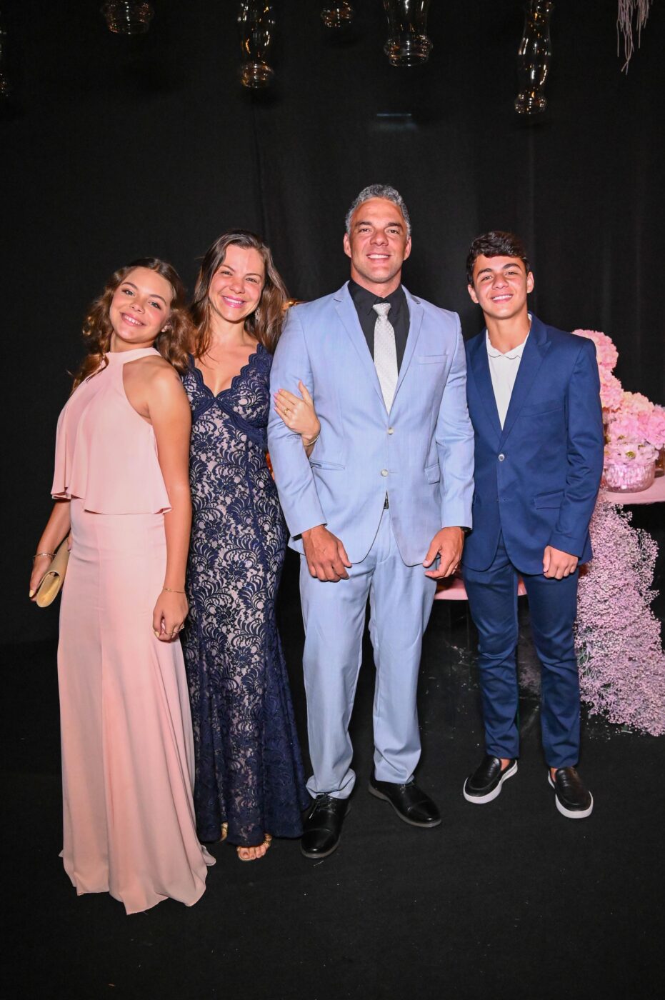 Elisa Gonçalves, Fernanda Salinas, Helton e Eduardo Gonçalves