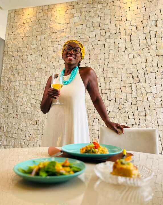 Conheça a chef baiana premiada que resgata memórias e ancestralidade através da gastronomia