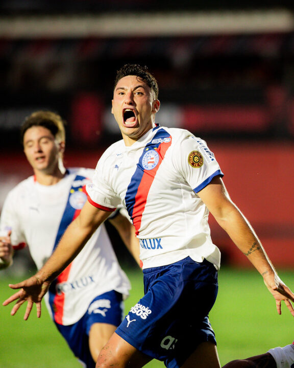 Em último clássico do ano, Vitória é derrotado pelo Bahia dentro do Barradão