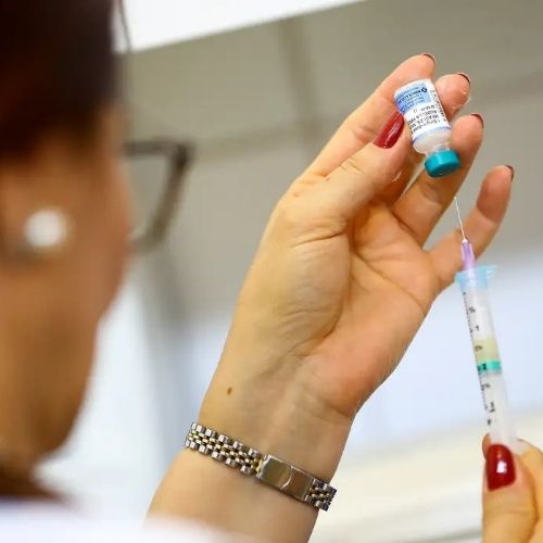 Campanha nacional de multivacinação começa nesta segunda (3); veja quem deve se vacinar