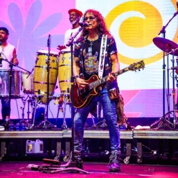 Luiz Caldas leva turnê intimista a São Paulo com shows neste fim de semana