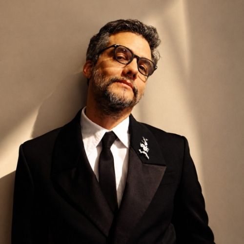 Peça estrelada por Wagner Moura entra na lista dos melhores espetáculos do Festival de Edimburgo, segundo o The Times