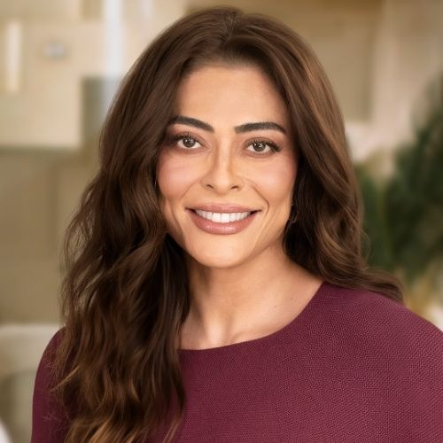 Juliana Paes processa companhia aérea após perder conexão para o Japão e pede R$ 82 mil