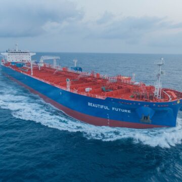 Navio com 89,5 mil m³ de nafta chega à Bahia e inicia operação no Porto de Aratu
