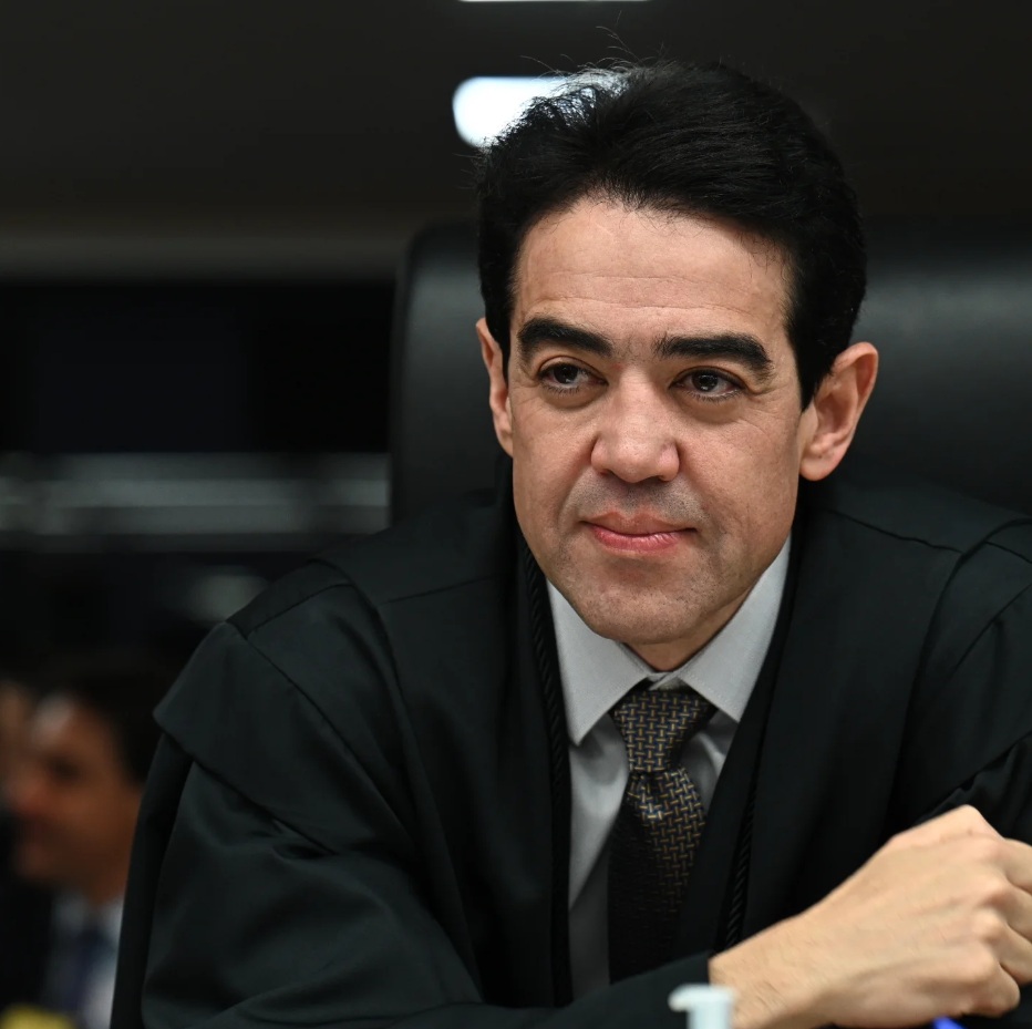Baiano Bruno Dantas renuncia ao cargo de ministro do TCU aos 48 anos