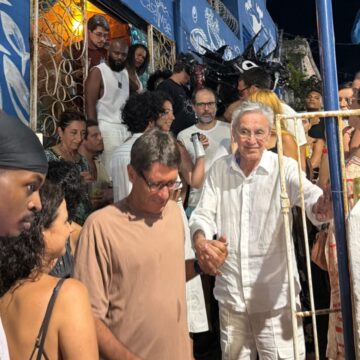 Frequentador da Casa da Mãe, Caetano Veloso ganha homenagem pelos 84 anos em Salvador