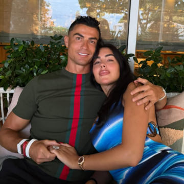Com noivos de Gucci e sem lua de mel, Cristiano Ronaldo e Georgina detalham cerimônia na sala de casa