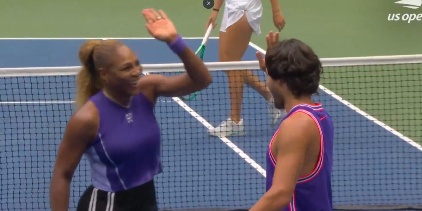 Principais estrelas do tênis, Carlos Alcaraz e Serena Williams vencem a estreia no US Open