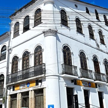 Após acidente com caminhão, Casa do Benin é reaberta em Salvador nesta quinta-feira (6)