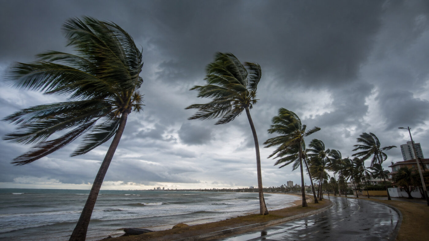 Tempo muda na Bahia com ventos fortes de até 70 km/h e chuva; confira a previsão