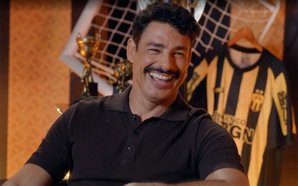 Aos 46 anos, Cauã Reymond lembra infância com dificuldades: “Meu avô deu dignidade”