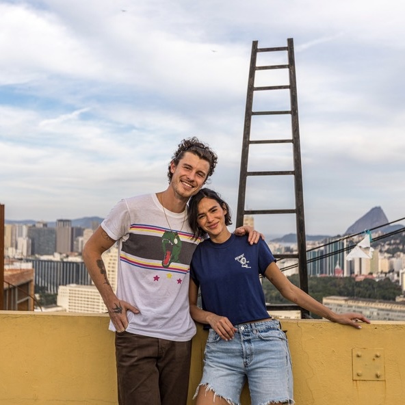 Bruna Marquezine faz primeira declaração pública a Shawn Mendes: ‘Sou bem melhor com você’