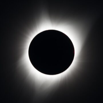 Eclipse solar total poderá ser visto nesta quarta (12); saiba mais