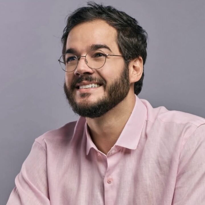 Em meio a rumores de desistência, Túlio Gadêlha confirma disputa ao Senado em Pernambuco