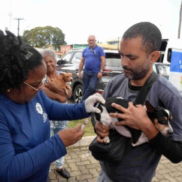 Campanha de vacinação antirrábica chega ao último fim de semana; confira postos de vacinação em Salvador