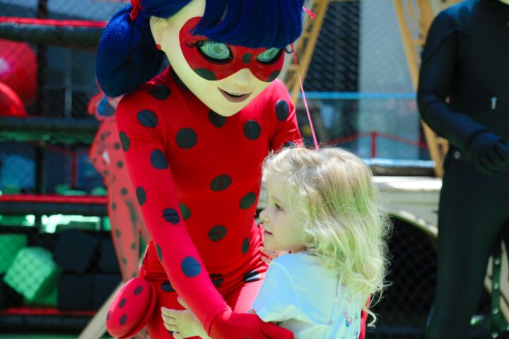 Ladybug e Tio Misa chegam ao Salvador Norte Shopping com diversão gratuita neste sábado (15)